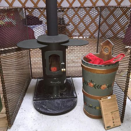 ホテル The Yurt Isle of Gigha エクステリア 写真